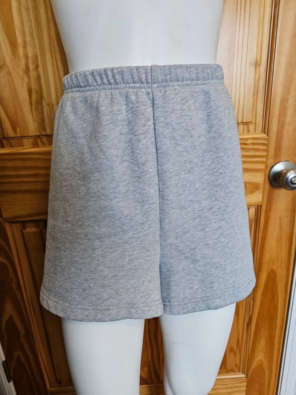 💙 42. Aritzia Women's 2XL Cozy Sweatfleece Perfect Hi-Rise Mini Shorts